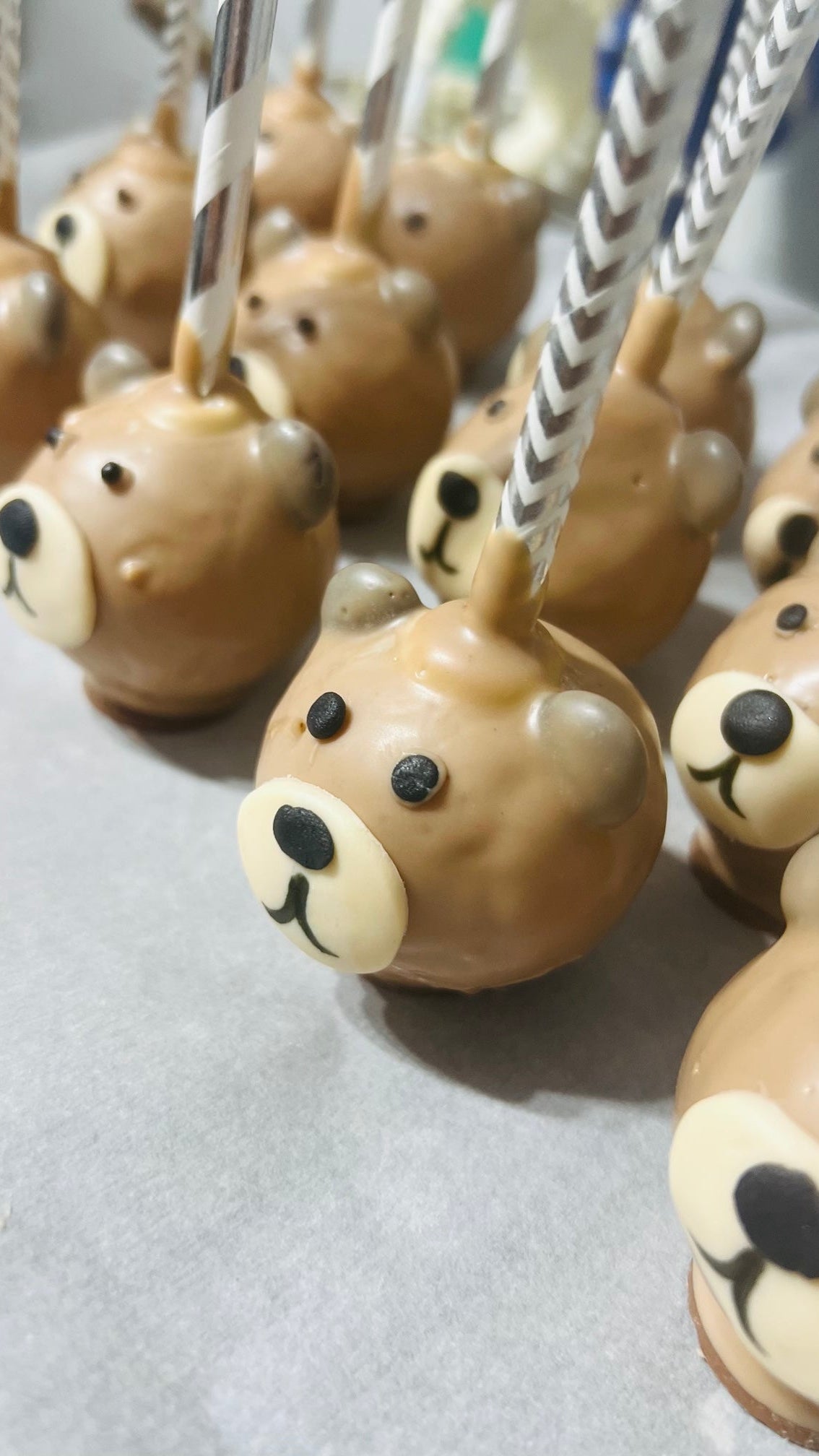 Cake pops personnalisés waw