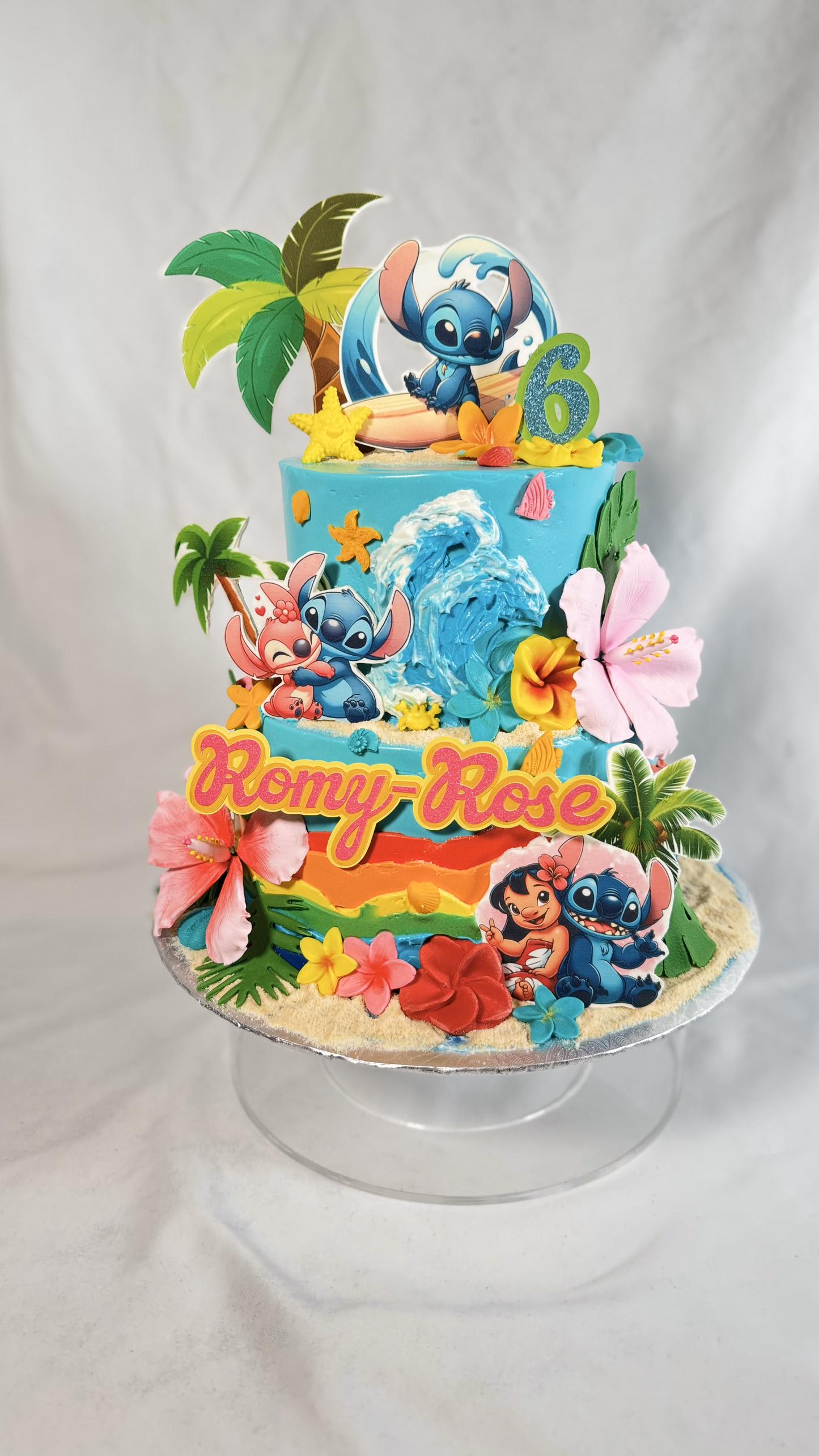 Figurine et/ou toute autre décoration supplémentaire